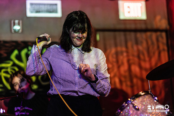 Magik Markers in concert