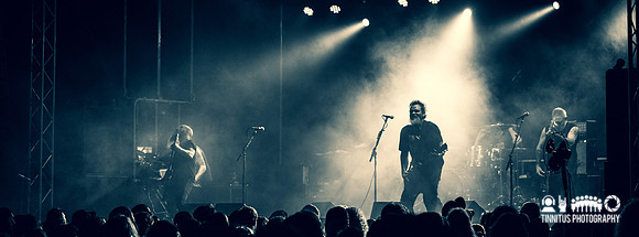 Neurosis in concert