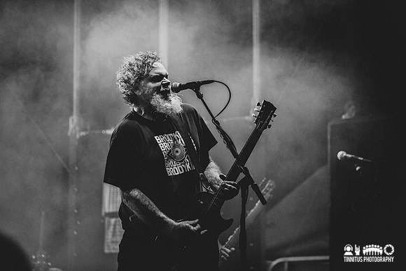 Neurosis in concert