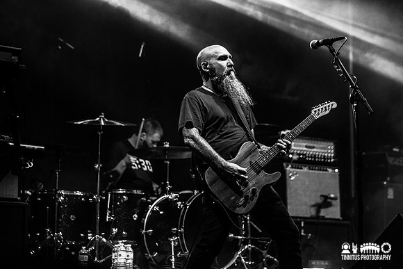 Neurosis in concert