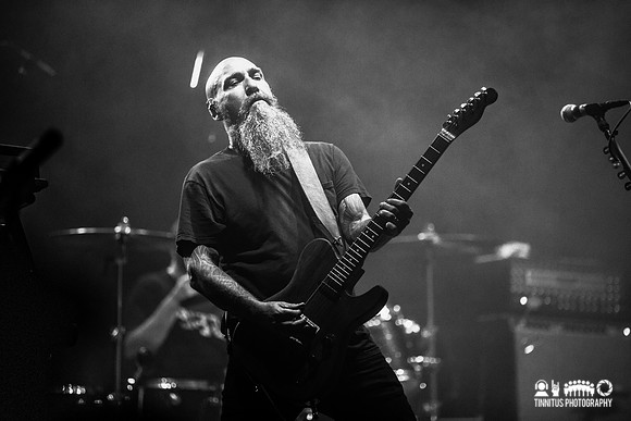 Neurosis in concert