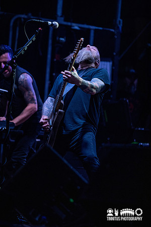 Neurosis in concert