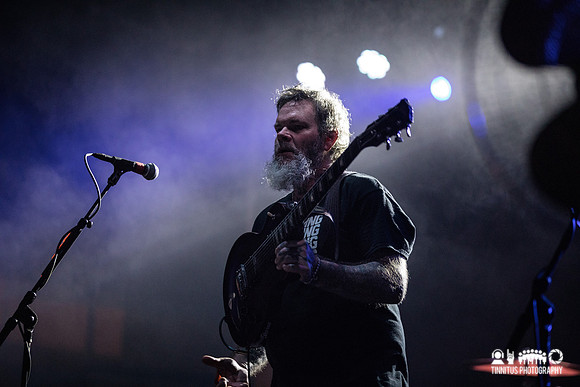 Neurosis in concert