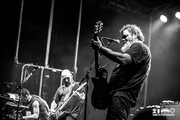 Neurosis in concert