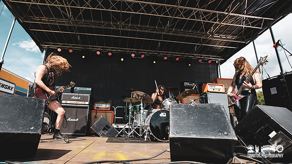Heavy Temple in concert