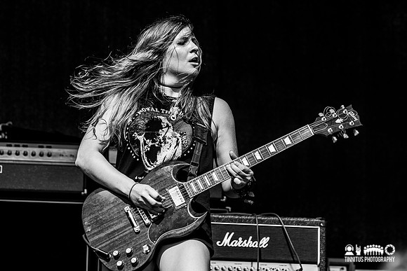Heavy Temple in concert