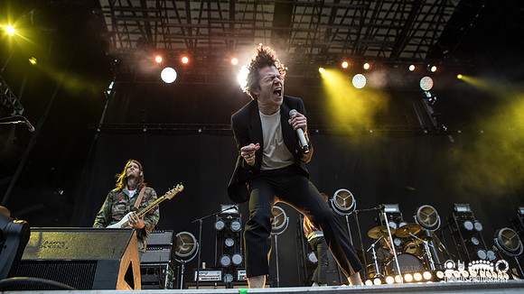 Cage The Elephant in concert
