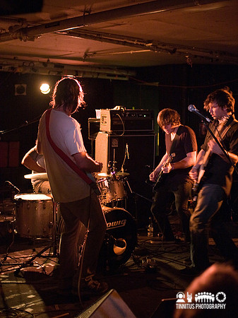 Comets On Fire in concert