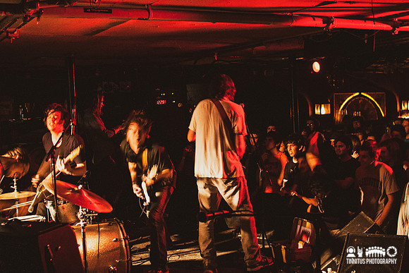 Comets On Fire in concert