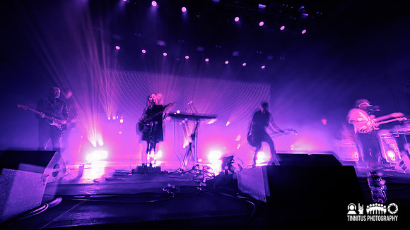 Slowdive in concert