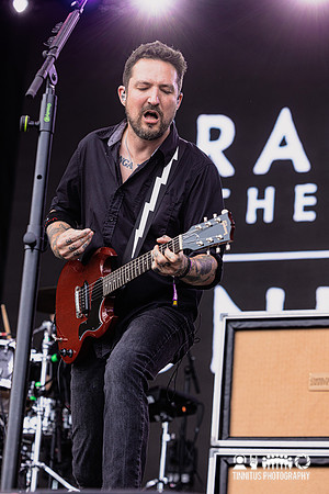 Frank Turner and the Sleeping Souls in concert