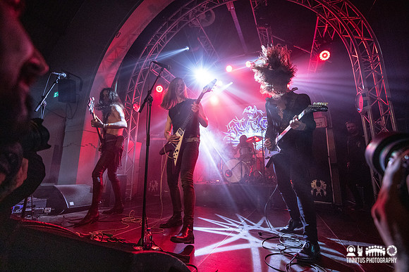 Slaeght in concert