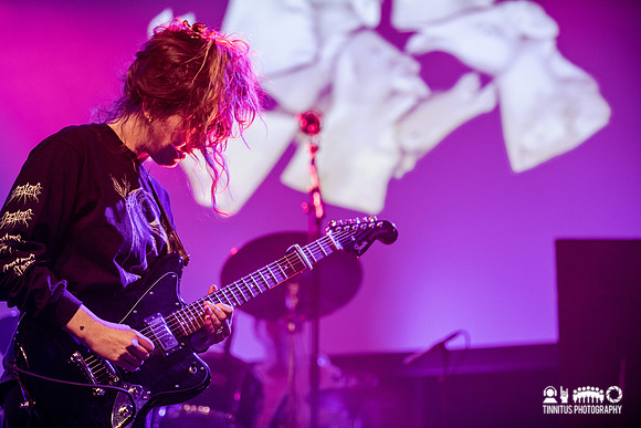 Emma Ruth Rundle in concert