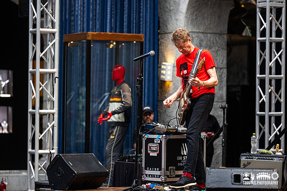 Nels Cline in concert