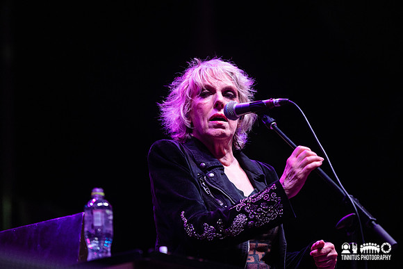 Lucinda Wiliams in concert