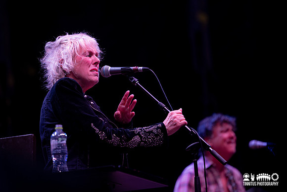 Lucinda Wiliams in concert