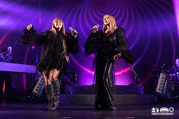 Lucius in concert