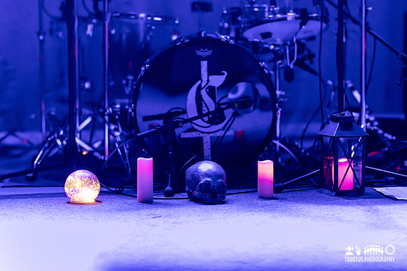 Coven in concert