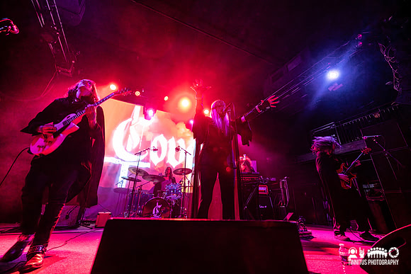 Coven in concert