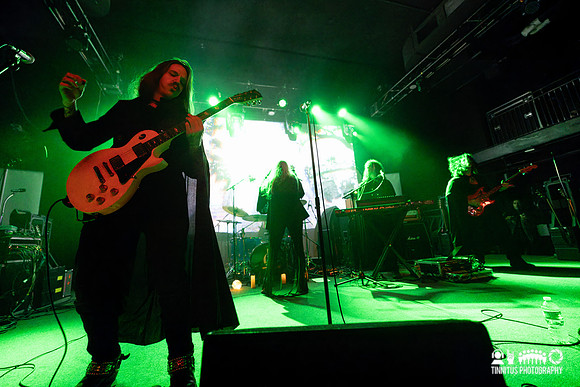 Coven in concert