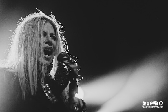 Coven in concert