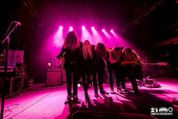 Coven in concert