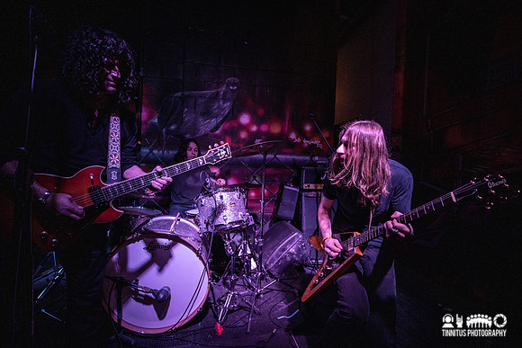 Mirror Queen in concert