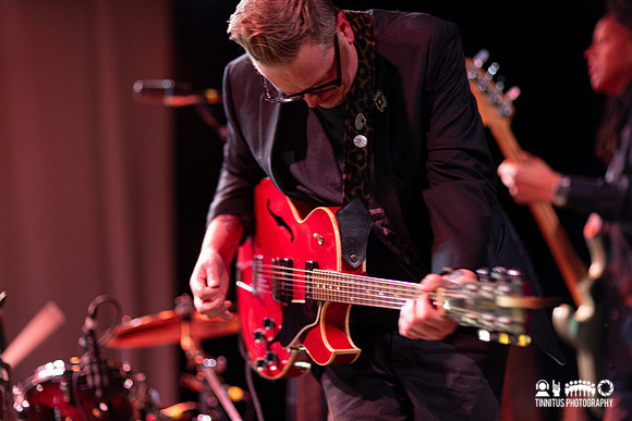 Aaron and the Lord in concert