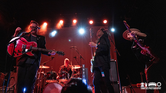 Aaron and the Lord in concert