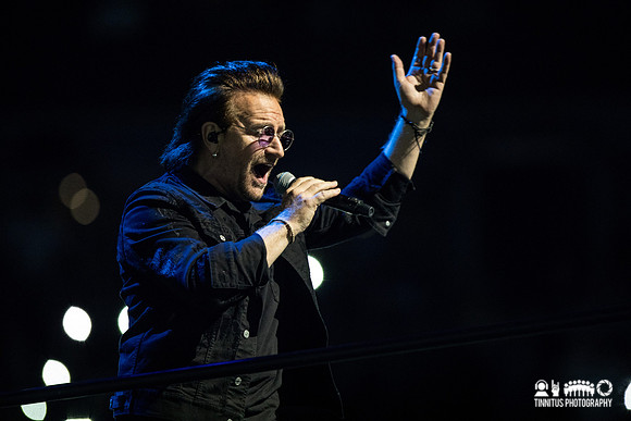U2 in concert
