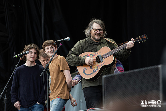 Jeff Tweedy and Friends in concert