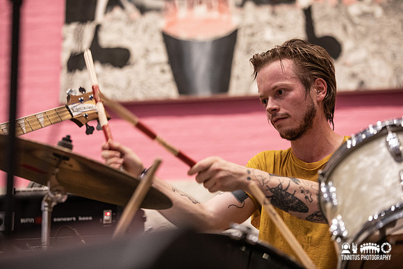 Wand in concert