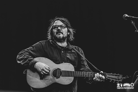 Jeff Tweedy and Friends in concert