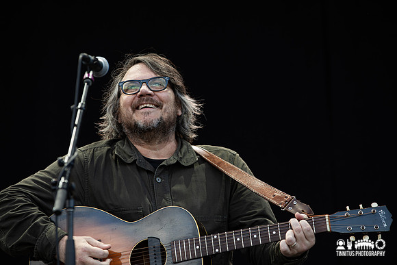 Jeff Tweedy and Friends in concert