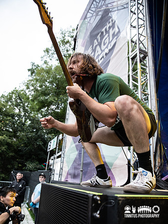 Idles in concert