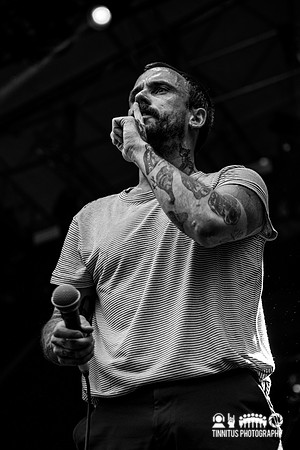 Idles in concert