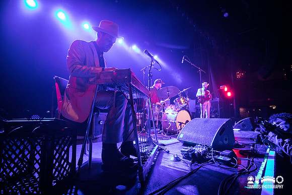 Will Van Horn in concert