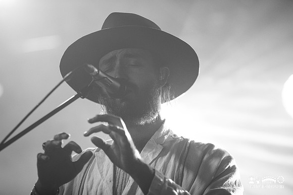 Ry X in concert