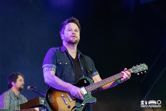 Elbow in concert
