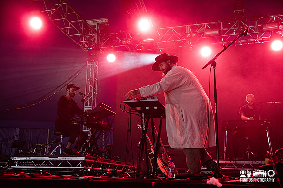Ry X in concert
