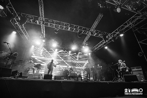 Spiritualized in concert