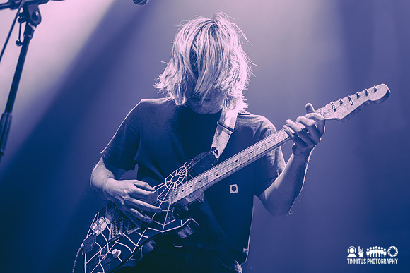 FIDLAR in concert