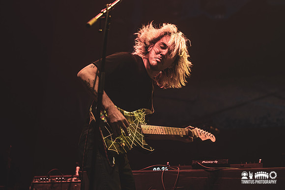 FIDLAR in concert
