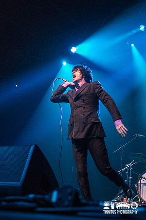 The Make-Up in concert at ATP's I'll Be Your Mirror festival