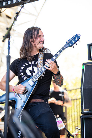 Howling Giant in concert