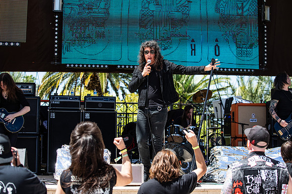 Idle Hands in concert