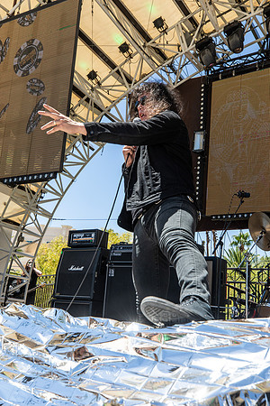 Idle Hands in concert