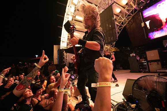 Corrosion of Conformity in concert