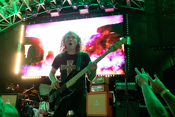 Corrosion of Conformity in concert