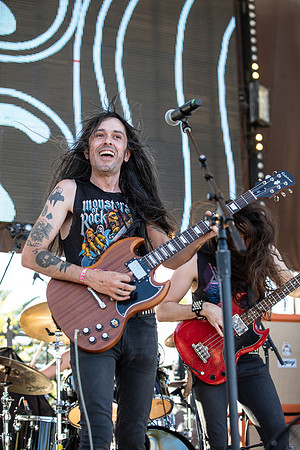 Danava in concert